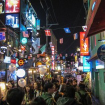 itaewon_at_night
