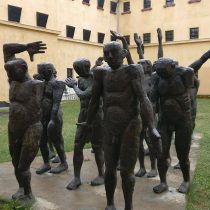 grup statuar memorialul durerii