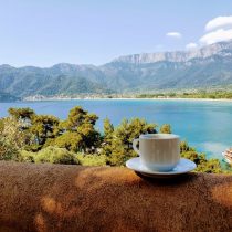 cafea Island view