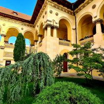 Catedrala din Alba Iulia sau Catedrala Incoronarii 1