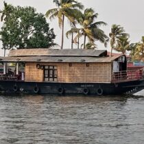 House boat